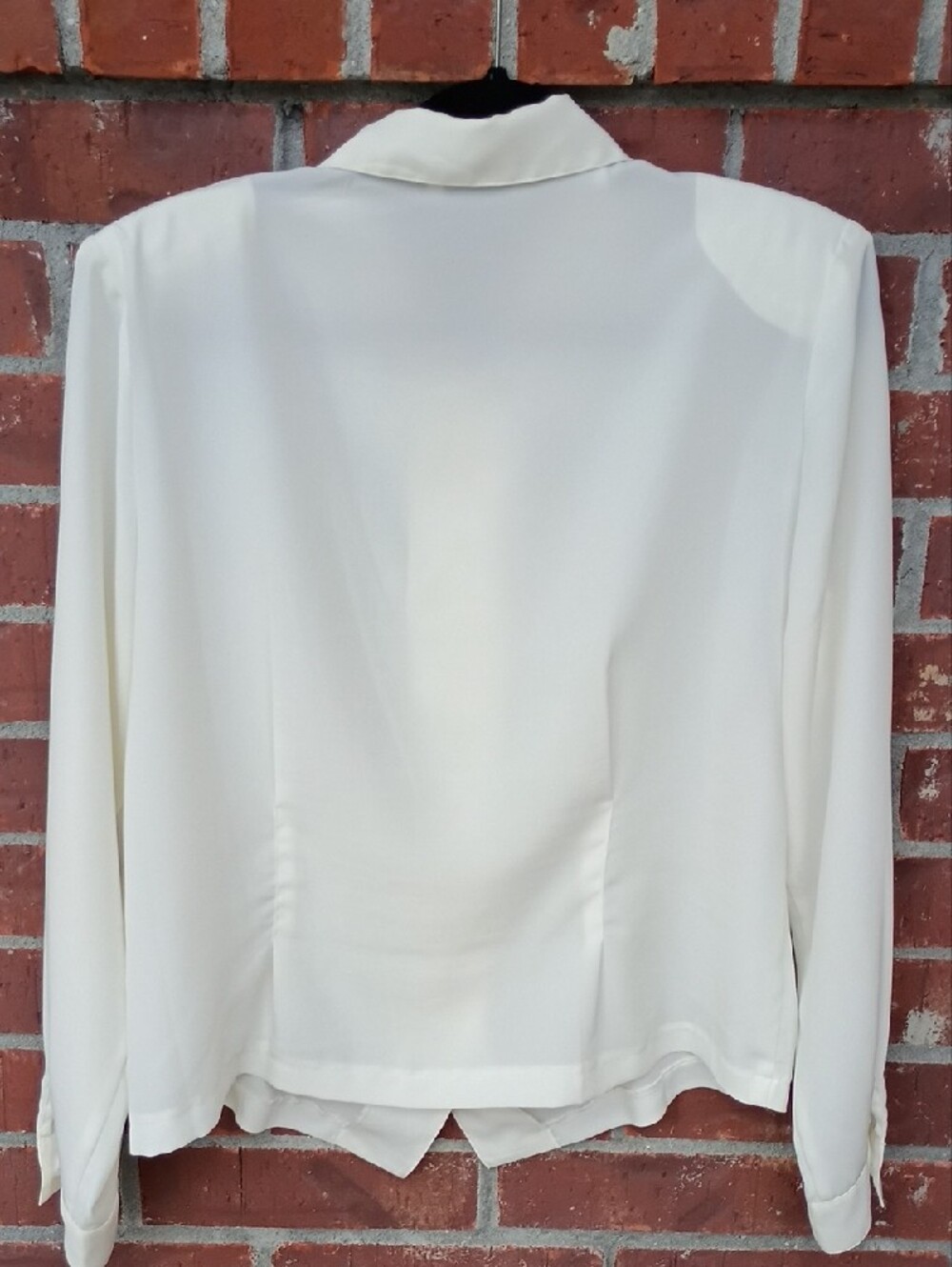 Cream Embroidered Collared Blouse - Picture 3 of 3